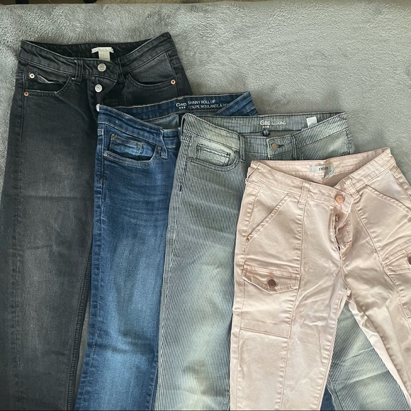Variety of 4 pairs of Jeans - size 2 - Picture 16 of 16
